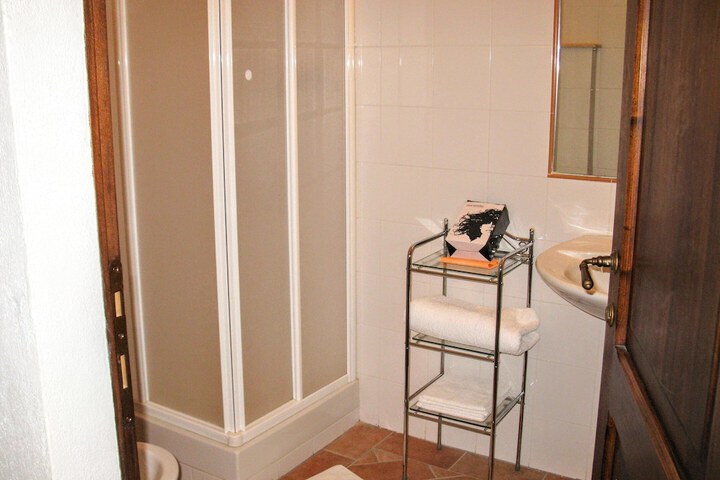 Room 84 of 186