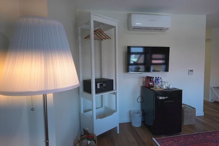 Room 34 of 81