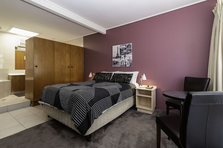 Room 26 of 48