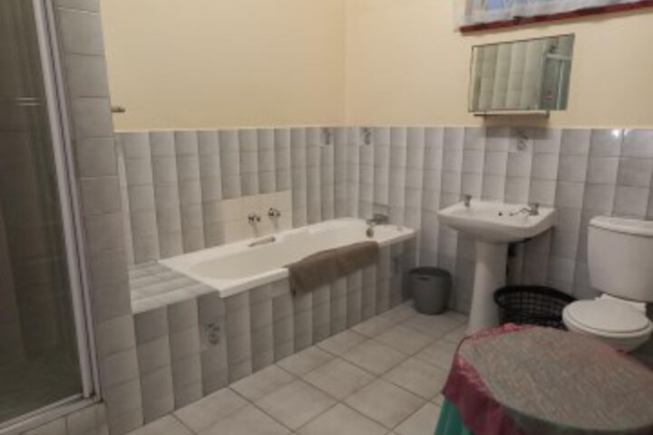 Room 7 of 19