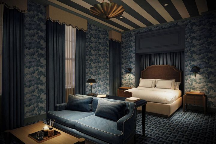 Room 33 of 81