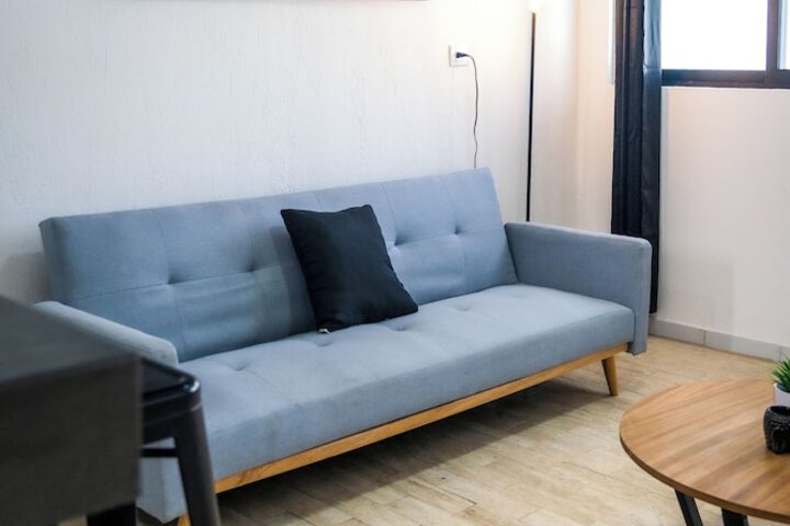 Room 62 of 80