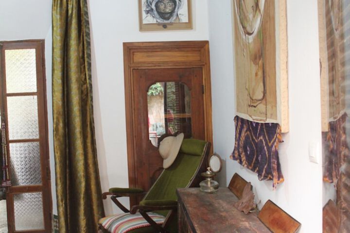 Room 5 of 7