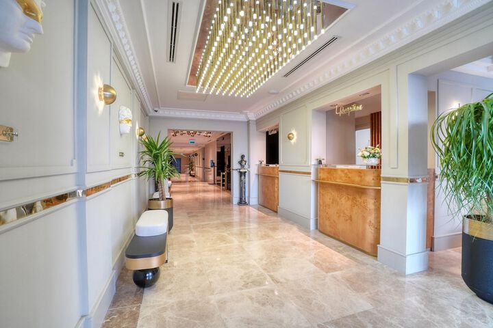 Hotel Interior 17 of 143