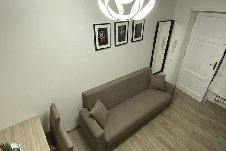 Room 30 of 53