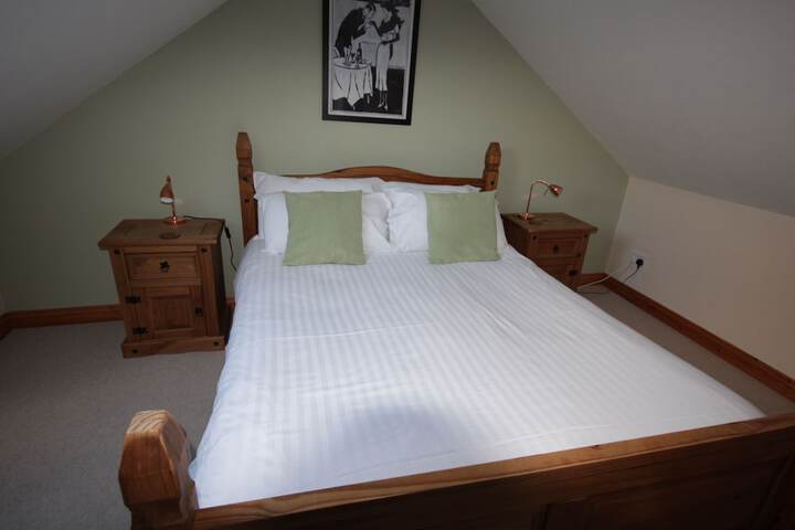 Room 15 of 28