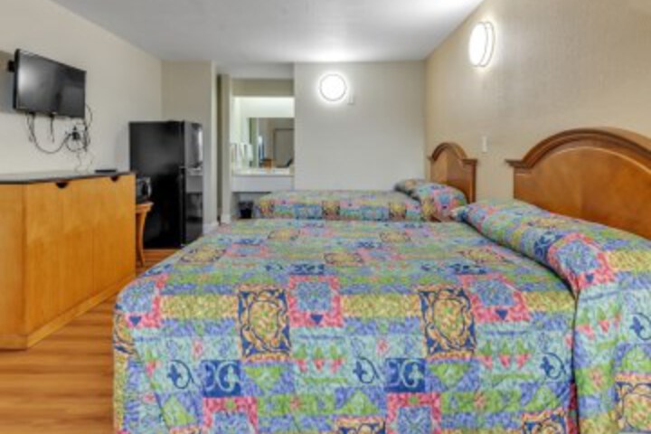 Room 14 of 34