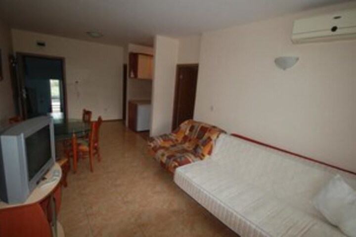 Room 10 of 21