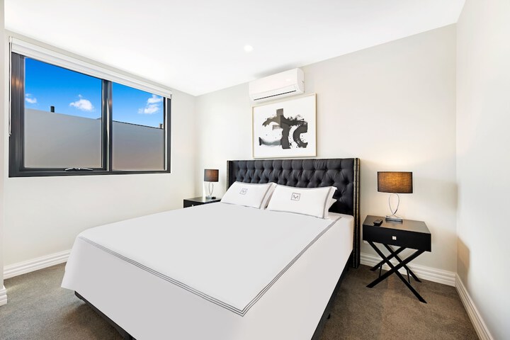 Room 6 of 55