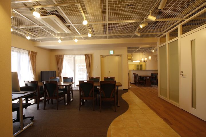 Hotel Interior 4 of 38