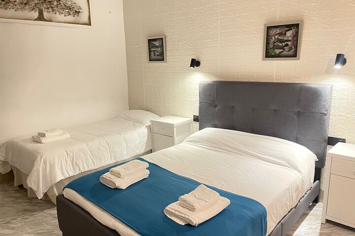 Room 53 of 121