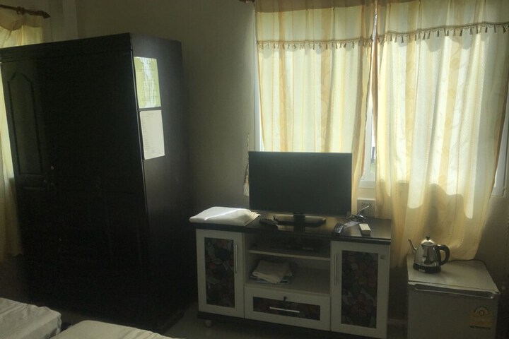 Room 22 of 38