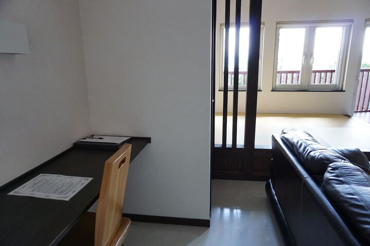 Room 16 of 21