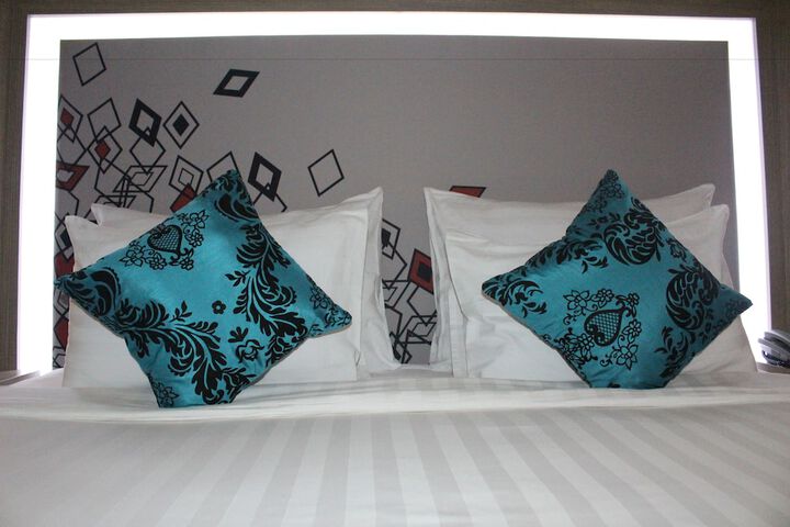 Room 10 of 71