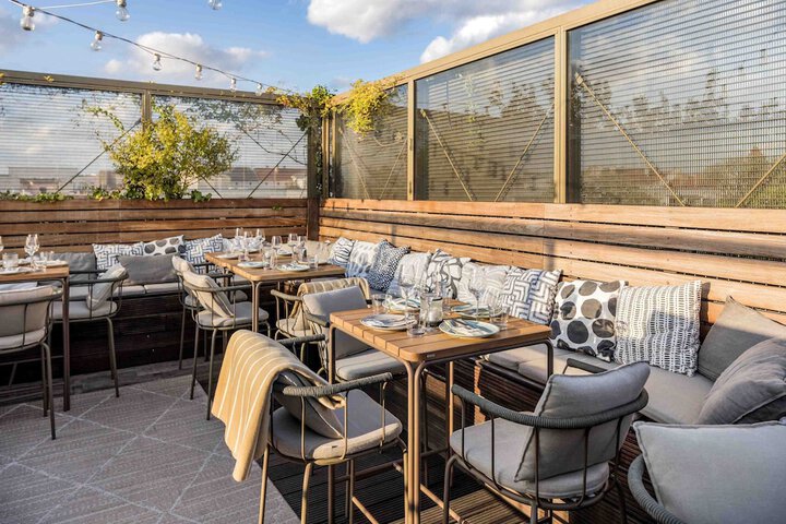 Sundeck 72 of 86