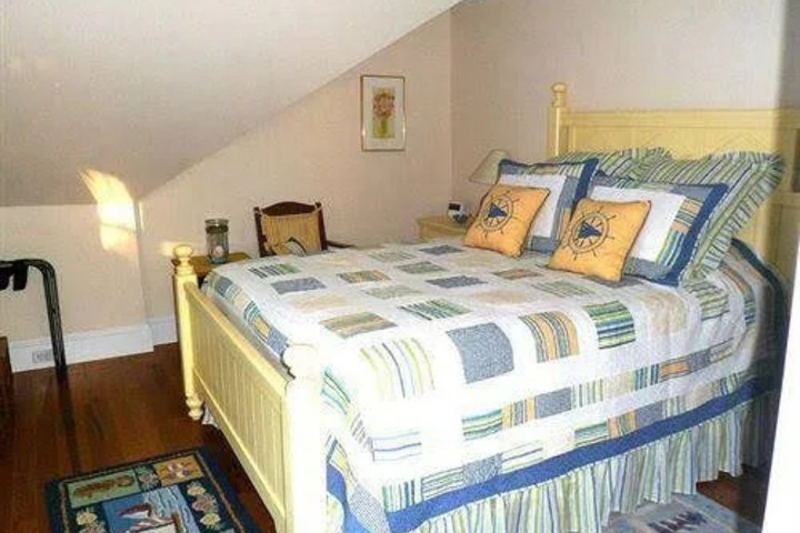 Winding Way Bed and Breakfast and Art Gallery