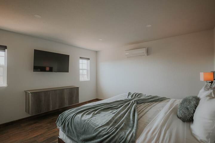 Room 34 of 161