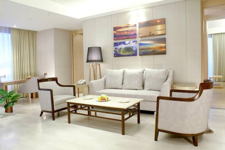 Room 29 of 65