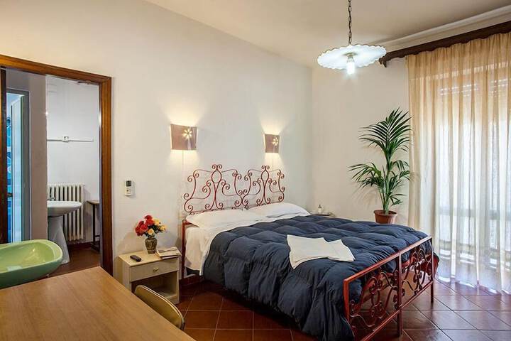 Room 15 of 25