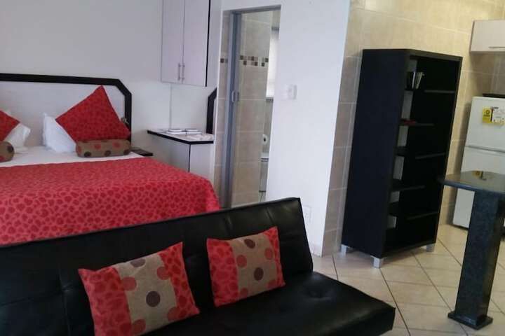 Room 7 of 73