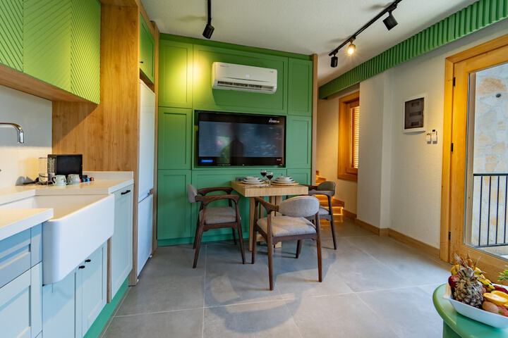 Room 49 of 188