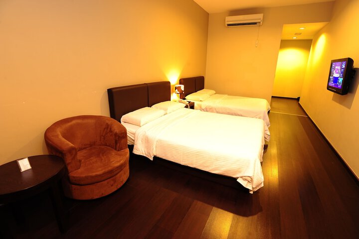 Room 5 of 60