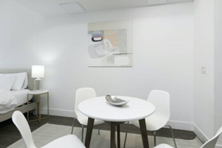 Room 49 of 188