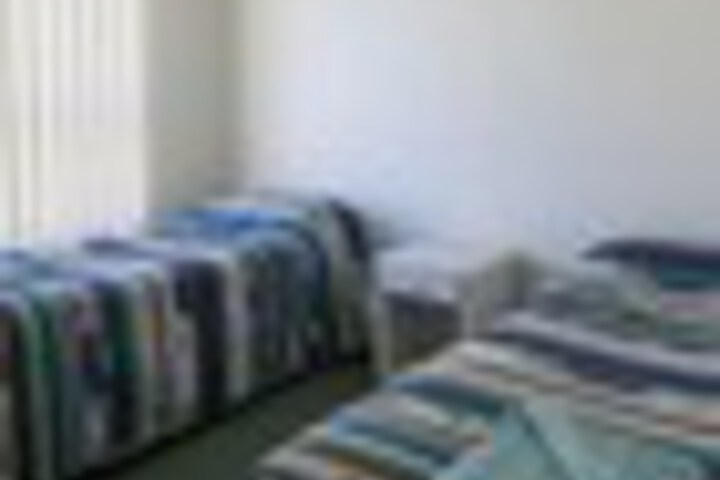 Room 11 of 33