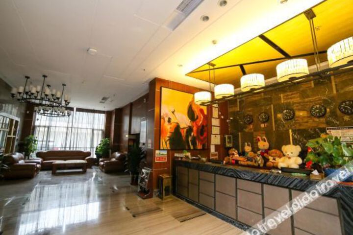 Hotel Interior 7 of 33
