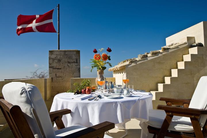 Breakfast/Coffee Service 94 of 124