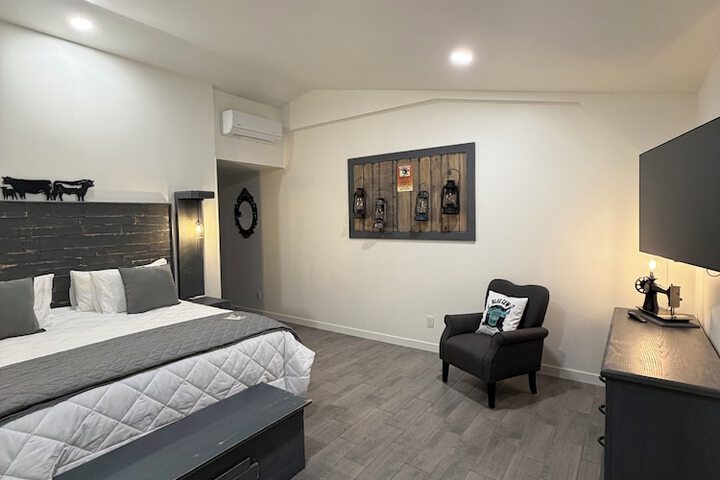 Room 17 of 31