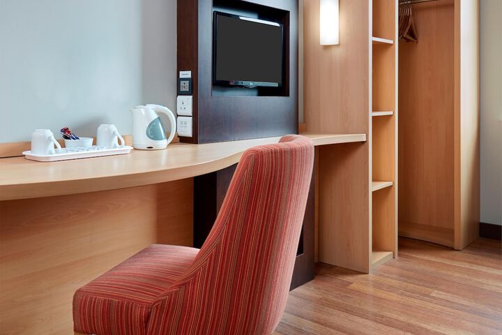 Room 7 of 55