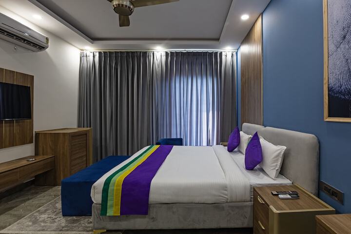 Room 15 of 59