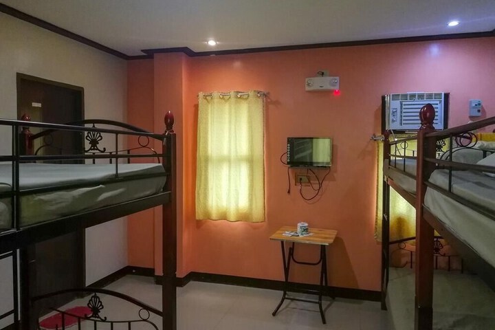 Room 2 of 11