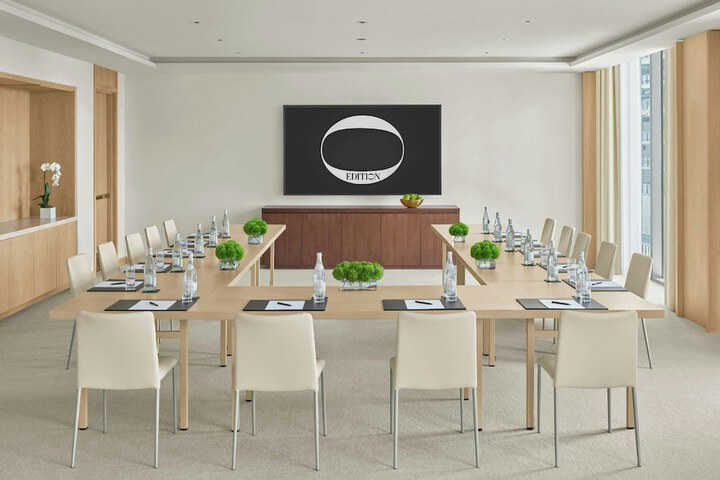 Meeting facility