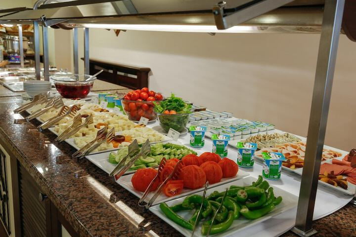 Dining 30 of 47