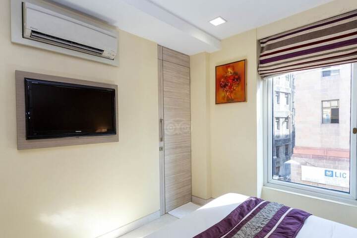 Room 15 of 36