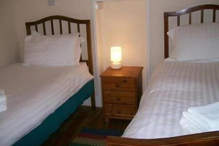 Room 4 of 45