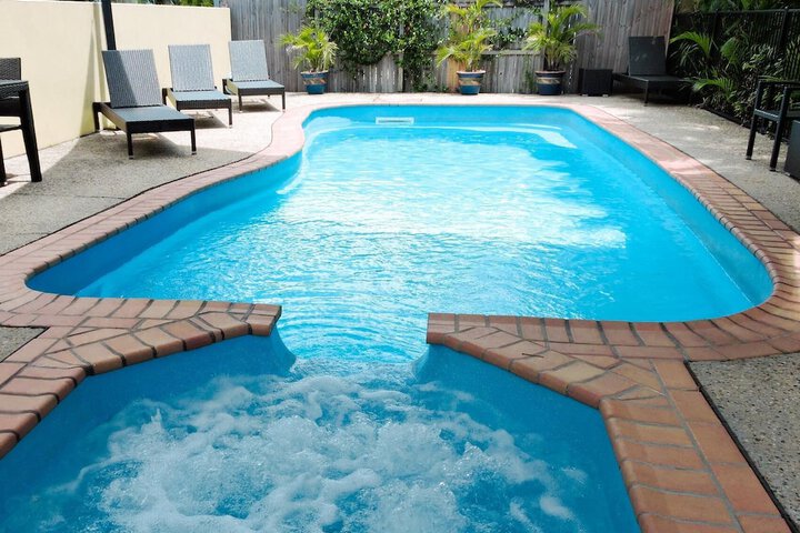 Pool 47 of 60