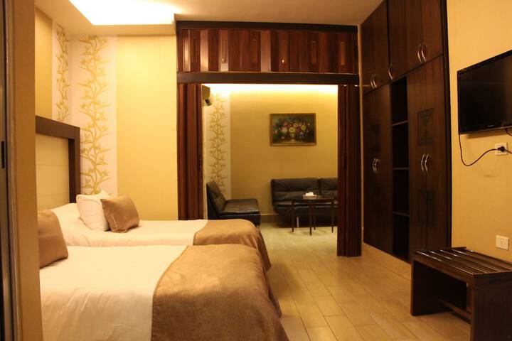 Room 24 of 119