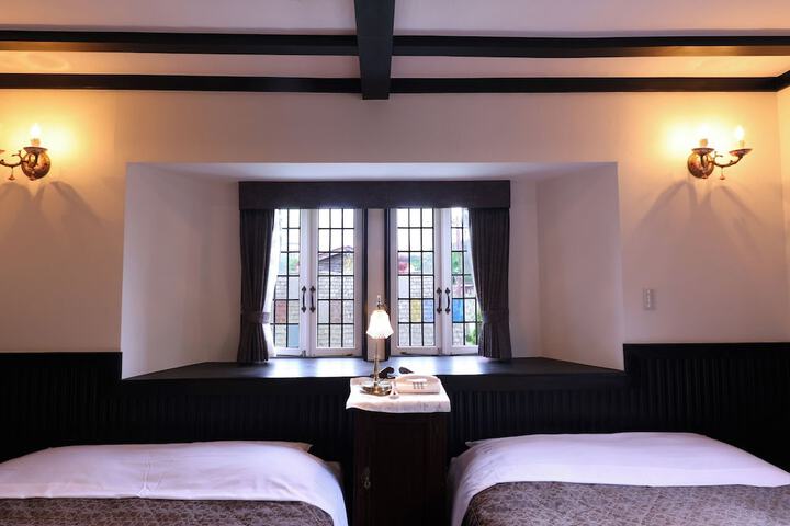 Room 29 of 96