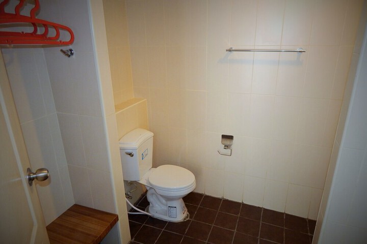Room 53 of 71