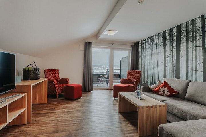 Room 10 of 75