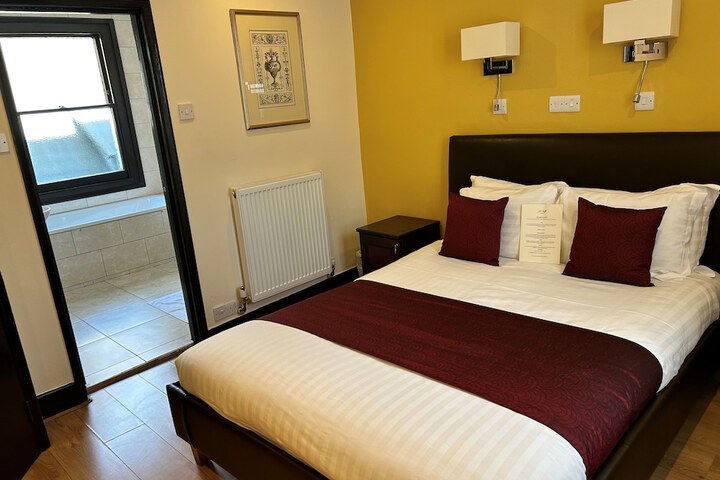 Room 46 of 97