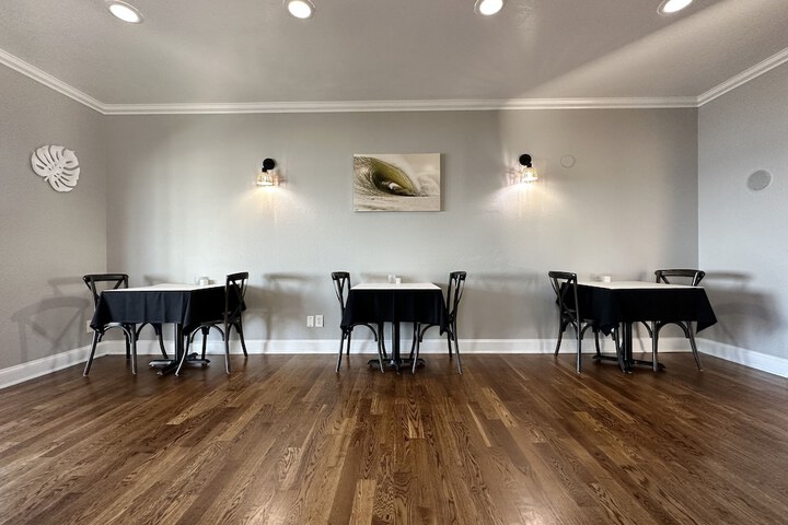Dining 102 of 187