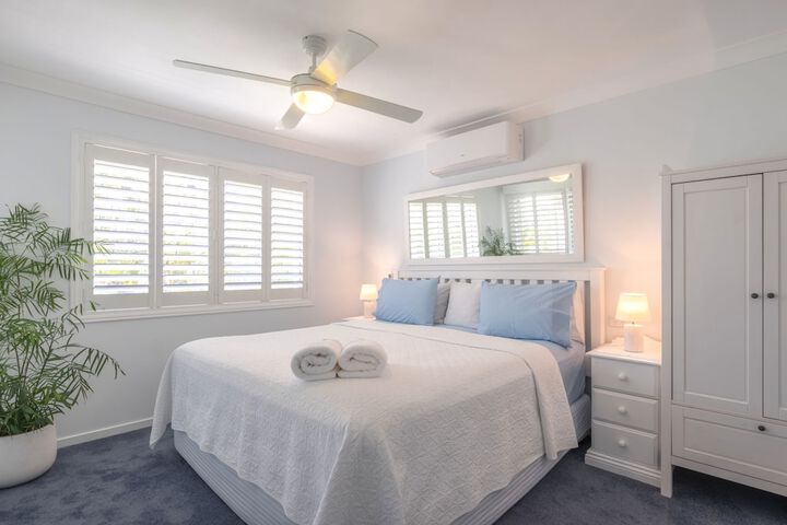 Room 4 of 112
