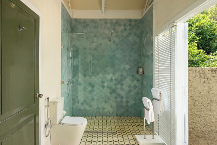 Clean Restrooms
