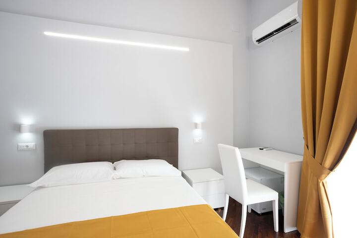 Room 64 of 111