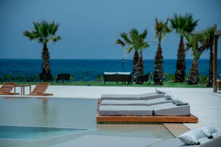 Pool 181 of 328