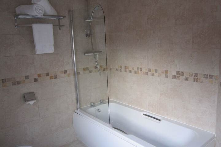 Room 9 of 27